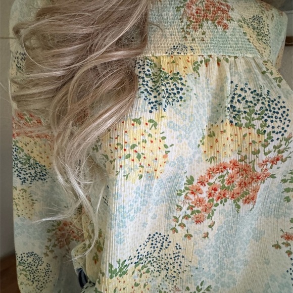 ZARA • Floral Peasant Blouse Smocked Top - Picture 4 of 6